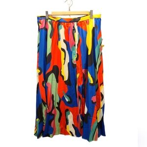 Plus-size pleated mutli-colour maxi skirt